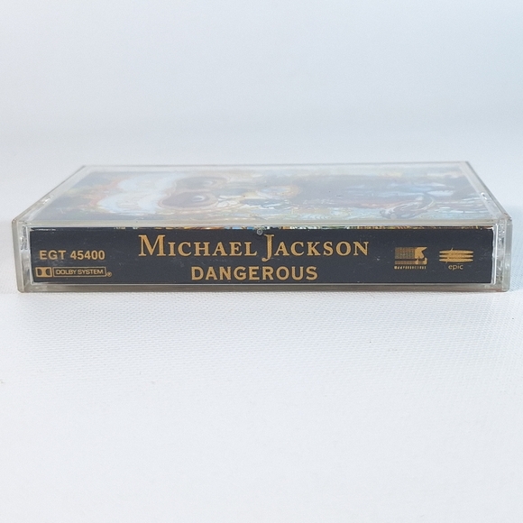 Michael Jackson Dangerous 1991 EPIC Vintage Cassette Tape Tested Works - Picture 2 of 7